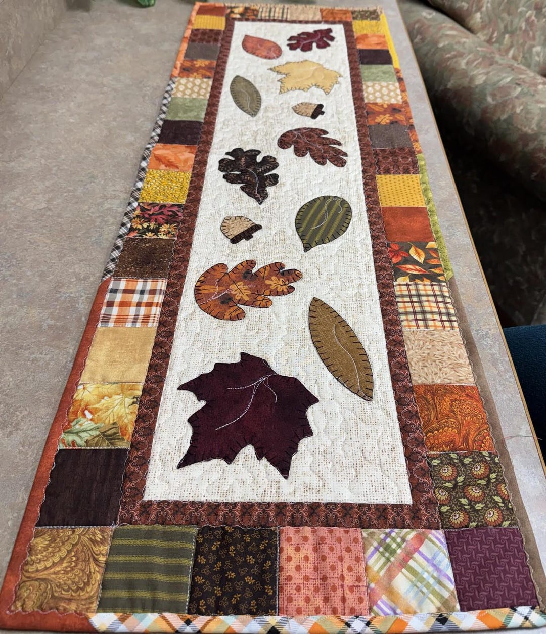 Fall Leaves - Hand Applique Quilted Table Runner - Etsy
