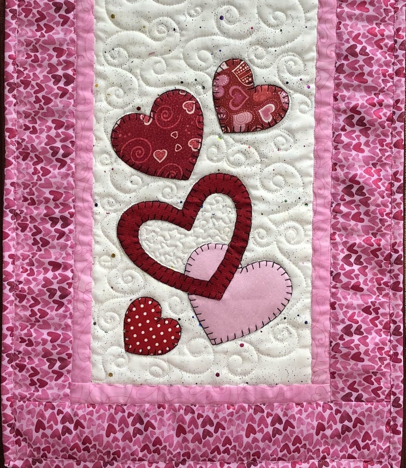 Hearts/valentines Applique Table Runner Pattern PDF Digital Download - Etsy