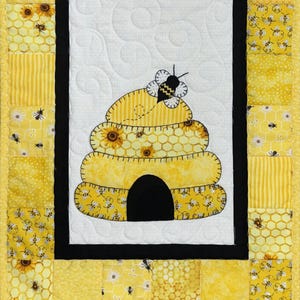 Bee Hive Black and Yellow Hand Applique Quilted Table Runner - Etsy