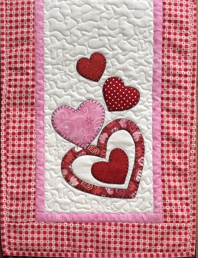 Hearts/valentines Applique Table Runner Pattern PDF Digital Download - Etsy
