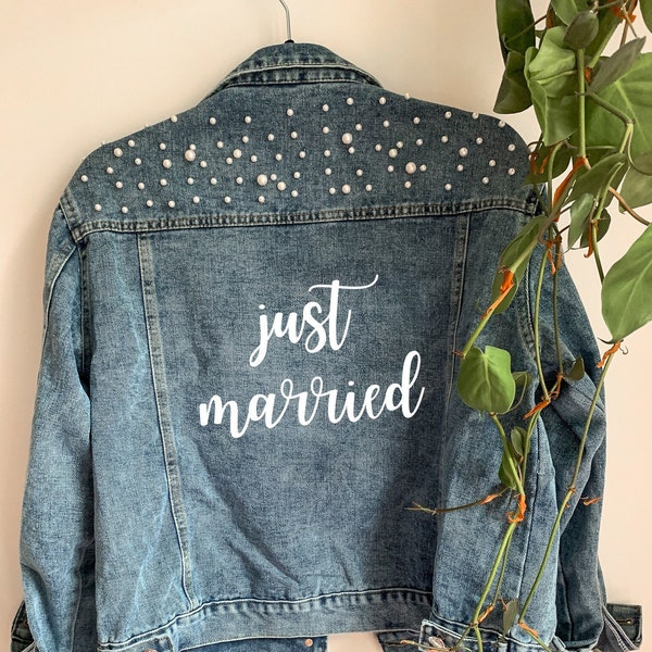 Pearl Just Married Demin Jacket | Bride Denim Jacket, Bride Jacket, Mrs Jacket, Bridesmaid jacket, Bride to be gift idea, Pearl denim jacket