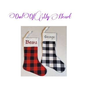 Personalisierte Buffalo Plaid Weihnachtsstrümpfe