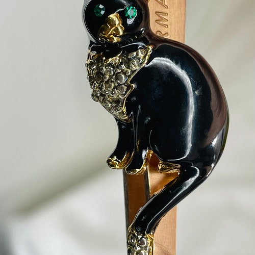 Gorgeous Vintage Emerald shops Green Rhinestone Eyes Atwood & Sawyer Black Cat Brooch Crystal Enamel