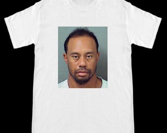 Maglietta con foto segnaletica di Tiger Woods