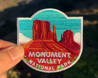 Toppa Monument Valley per zaino, giacca di jeans, toppa ricamata da stirare, tema campeggio, natura, montagna, USA, regali di viaggio per lei e lui