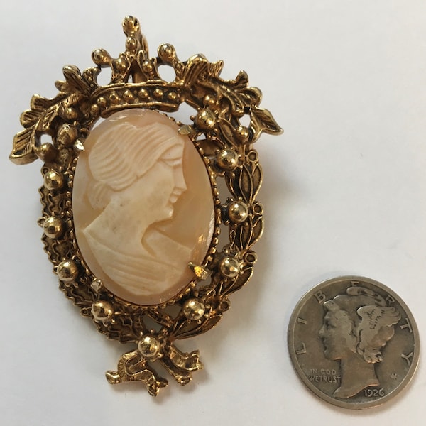 Gorgeous Unique Vintage Florenza Cameo Pin Brooch Necklace