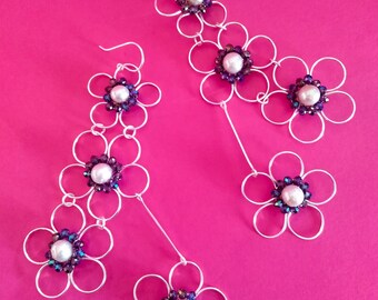 Flower earrings - Pendants - Long earrings - Large earrings - Floral earrings - Pearl earrings - Original earrings