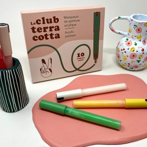 Club terracotta paint pens for pottery project in air dry clay