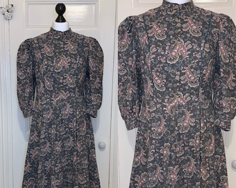 Vintage Original Alphorn Paisley Dress / Paisley / Trachten / Cotton / Cottagecore / Size Small