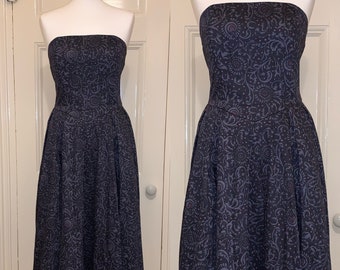 Stunning Vintage 1980s does 1950's Laura Ashley Sleeveless Dress