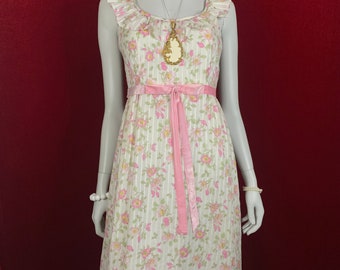 Vintage 1970s QUAD Maxi Dress / Floral / Pink / 70s / Size XS S