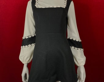 Vintage 1970s Balloon Sleeved Black and White Mini Micro Dress / 70s / Daisy / Size S