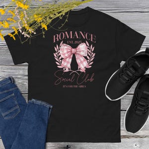 Romance Book Lover Shirt BookTok Tee for Readers Cozy Feminine T-Shirt Cute Book Club Gift Pastel Cottagecore Bookish Top