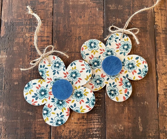 SET of 2 Wood Flower Ornaments, Spring Flower Decor, Decoupaged Wood Flower