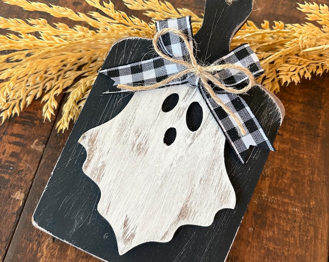 Ghost Mini Cutting Board, Halloween Tiered Tray Decor - Etsy