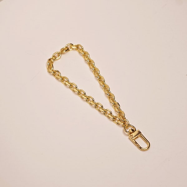 Wrist Chain | Pochette Strap | 18k Gold Filled | The Essential Wristlet | OnTheBag Accessories