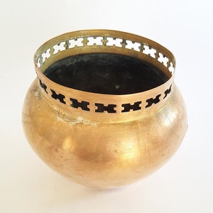Klein messing vaasje, 8 cm, vintage potje, klein rond potje voor bloemen, planten, pennen, vintage met patina, landelijke stijl, landelijke decoratie