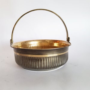 Basket, metal bowl with handle, 15.5 cm, handle bowl, candle bowl, nut candy bowl, vintage metal basket, offering bowl, basket