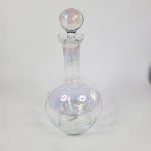 Carafe 26 cm 1 liter, mother of pearl iridescent, vintage glass, rainbow glass, spirits decanter, Leonardo 80s
