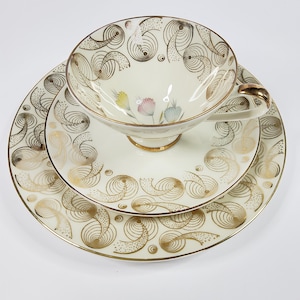Collector&#39;s set from the 1950s, lavish gold decor, 3-piece vintage coffee set. Collector&#39;s cup with gold rim, retro tableware by Plankhammer Floss