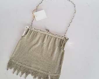 シルバーメッシュのイブニングバッグ、新しくシルバーメッキ、チェーンメッシュのヴィンテージバッグ、シルバーメッキ、アンティークオペラバッグ、緑青のあるハンドバッグ