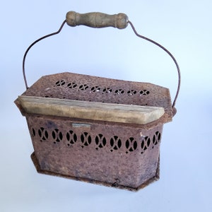 Ancient foot warmer, bed stove, true vintage metal box rusted, teapot, planter, bed warmer, foot stove from France Fil de Fer Rust