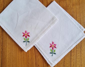 2 servilletas con bordado floral rosa, 30 cm, blancas con borde dobladillado, servilletas de cóctel vintage bordadas, cuadradas, servilletas de té