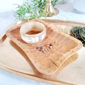 Rectangular wooden bowl, 20 x 13 cm, rustic wooden plate, mid-century style, handmade in brown wood, vintage 60s, tray