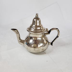Vintage teapot, approx. 0.5 l, Moroccan small teapot, silver-plated cocoa pot, shabby chic silver decoration