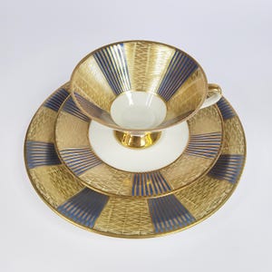 Collector&#39;s set from the 1950s, blue gold decor, 3-piece vintage coffee set. Collector&#39;s cup with gold rim, retro Bavaria tableware in ivory.