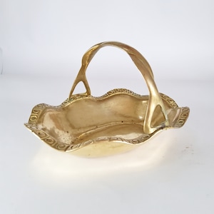 Brass basket, 19.5 cm, bowl with handle, flower bowl, nut candy bowl, vintage, offering bowl, basket, brass bowl