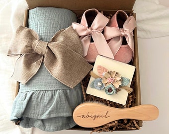 Baby girl Gift, Baby girl gift box, Newborn girl gift, New Baby girl gift, Baby shower gift, baby brush name girl gift