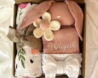Baby girl Gift, Baby girl gift box, Newborn girl gift, New Baby girl gift, Baby shower gift, baby name girl gift