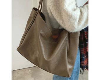 Bolso de mano de cuero vegano suave / Tote para computadora portátil / Bolso de hombro de gran capacidad con inserto extraíble / Tote de uso diario