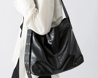 Textured Soft Leather Crossbody Bag | Vegan Leather Shoulder Bag with Zipper Pocket | Black Minimalist Crossbody Tote