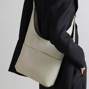 Vegan Flat Grain Leather Hobo Shoulder Bag Large Capacity Hobo Work Bag Leather Tote Bag with Pockets Ivory