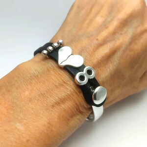 Infinity Heart-knooparmband, plat zwart lederen halve manchet romantisch cadeau