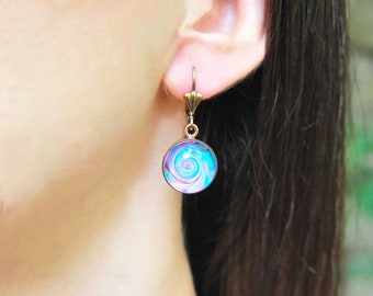 Hanging earrings made of Murano glass in blue pink