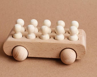 Wooden Toy Car with Peg Dolls