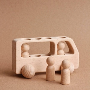 4 Wooden Figures in The Bus - Peg Dolls Unfinished Wooden Peg
