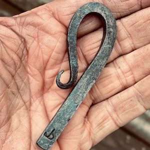 Hand Forged Viking Fire-Steel, Blacksmith Made Flint and Steel Striker, Colonial/Medieval/Vinking Style Primitive Fire Tool