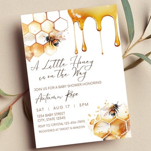 Convite para chá de bebê editável A Little Honey is on the Way, chá de bebê Bee, mel pingando, favo de mel dourado, convite para impressão ou texto