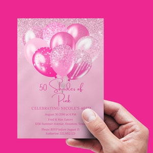Peut inclure: Invitation &agrave; une f&ecirc;te d'anniversaire avec des paillettes roses et argent&eacute;es, un groupe de ballons roses et le texte "50 Shades of Pink" et "Celebrating Nicole's 40th".