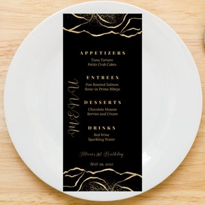 Plantilla de tarjeta de menú editable, tarjetas de menú negras y doradas, tarjeta de menú para cena de cumpleaños, menú de boda, menú de brunch, imprimible