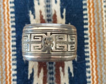 Authentic Vintage Native American Navajo Thomas Singer Sterling Silver Bracelet Authentic Vintage Native American Navajo Thomas Singer Sterling Silver Bracelet