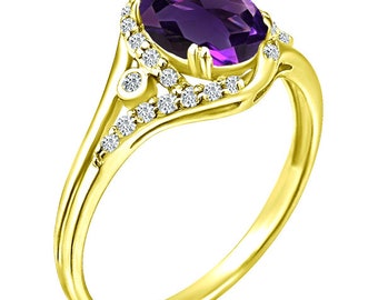 Exquisite 1.10 Carat Natural Amethyst Gemstone Ring with Diamonds in 14K Yellow Gold.