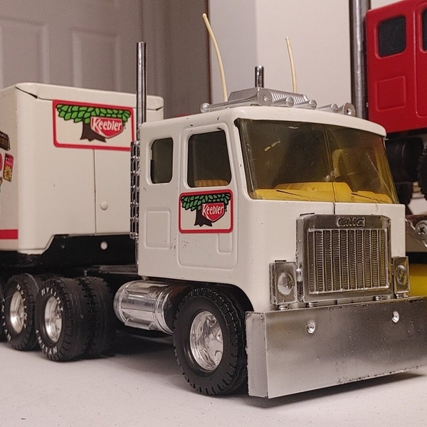 NYLINT GMC Grill - Original/Custom [ SCALE: 1/18 ]