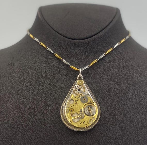 Steampunk Silver-Colored Necklaces - Elegant Vint… - image 2