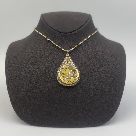 Steampunk Silver-Colored Necklaces - Elegant Vint… - image 1