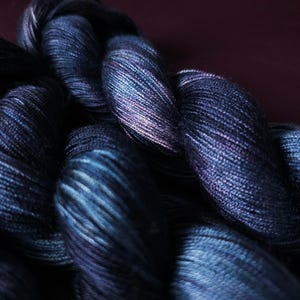Hand dyed vegan yarn - Midnight Iris - Dyed to order ~ fingering / DK weight tencel OR bamboo yarn, hand painted